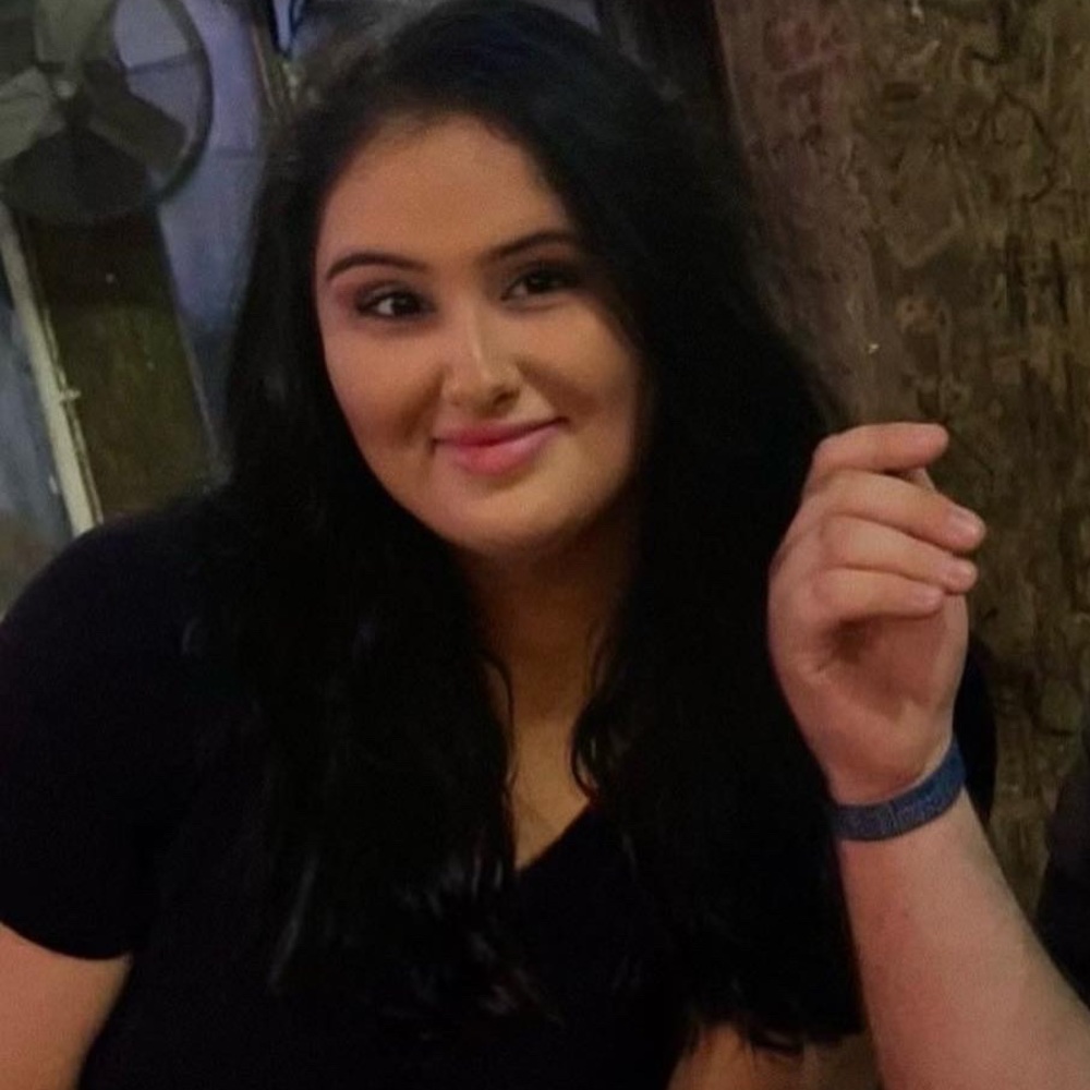Meet your Posher, Michaela